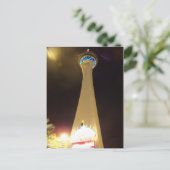 Stratosphäre bei Nacht - Las Vegas Postkarte (Stehend Vorderseite)