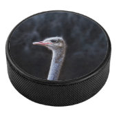 Straußenportrait Eishockey Puck (3/4)