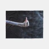 Straußenportrait Fleecedecke (Vorderseite (Horizontal))