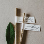 Straw Tag Drink Flag Moderne romantische Hochzeits<br><div class="desc">Elegante Straw Tags für Hochzeiten: Dress up your wedding,  Probe Abendessen,  Verlobung oder Hochzeitsempfang Drinks mit diesen Drinks Stroh. Sie haben eine Größe von 1 x 2, 25 Zoll und eignen sich perfekt für ein modernes,  elegantes oder romantisches Hochzeitstil.</div>