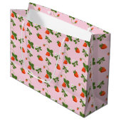 Strawberries Große Geschenktüte (Vorderseite Schrägansicht)