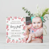 Strawberry 1. Geburtstag Einladung First Berry Swe (Stehend Vorderseite)