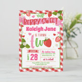 Strawberry 2. Geburtstagseinladung - Gingham Einladung (Stehend Vorderseite)