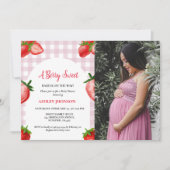 Strawberry-Babydusche | Berry Sweet baby Einladung (Vorderseite)