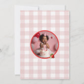 Strawberry Berry Erster Geburtstag Foto Geburtstag Einladung (Rückseite)