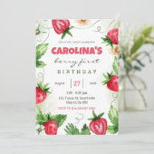 Strawberry Berry Erster Geburtstag Party Einladung (Stehend Vorderseite)