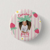 Strawberry Berry First Birthday Button with Photo (Vorderseite)