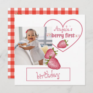 Strawberry Berry First Birthday Einladung