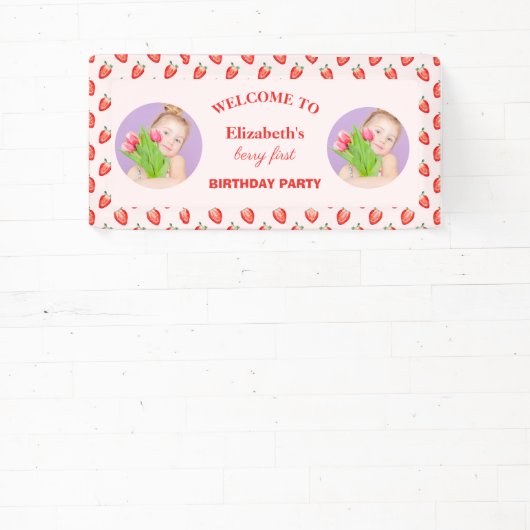 Strawberry Berry First Birthday Foto Banner (InSitu)