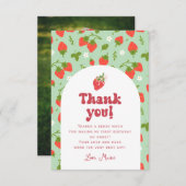 Strawberry Berry First Birthday Foto Dankeskarte (Vorne/Hinten)