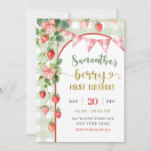 Strawberry Berry First Birthday Invitation Einladung (Vorderseite)