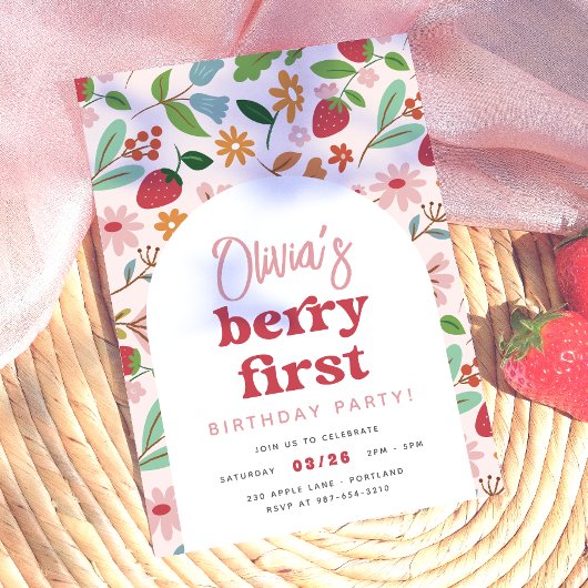 Strawberry Berry First Birthday Party Einladung