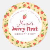 Strawberry Berry First Birthday Party Runder Aufkleber (Vorderseite)