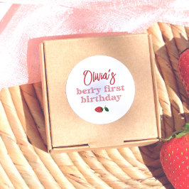 Strawberry Berry First Birthday Party Runder Aufkleber