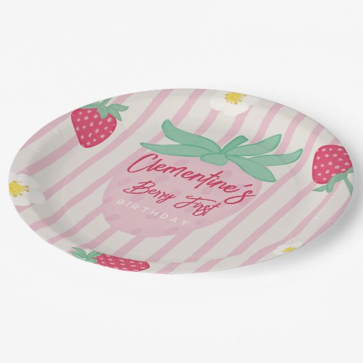 Strawberry Berry First Paper Plate Pappteller (Schrägansicht)