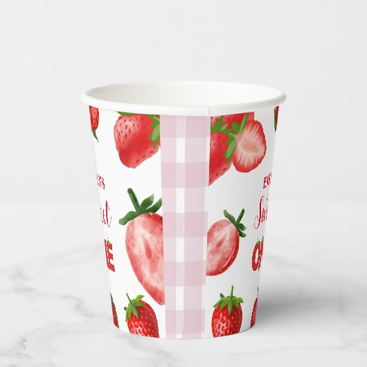 Strawberry Berry Sweet Birthday| Berry First Pappbecher (Rechts)