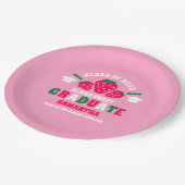 Strawberry Berry Sweet Graduation Party Pappteller (Schrägansicht)