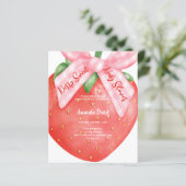 Strawberry Berry Sweet Pink Baby Dusche Einladung (Stehend Vorderseite)