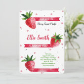Strawberry Birthday Einladung (Stehend Vorderseite)