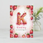 Strawberry Birthday Einladung Letter K Cake Theme (Stehend Vorderseite)