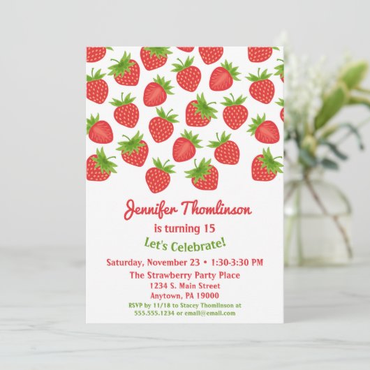 Strawberry Birthday Einladung Sommer Erdbeeren (Stehend Vorderseite)