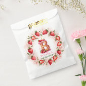 Strawberry Birthday Favor Bag Letter B Cake Geschenktütchen (Versiegelt)