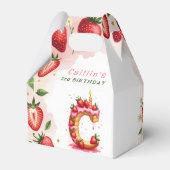 Strawberry Birthday Favor Box Letter C Cake Geschenkschachtel (Rückseite)