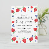 Strawberry Blueberry Berry Sweet Birthday Einladung (Stehend Vorderseite)