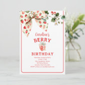 Strawberry Bow Girls First Birthday Einladung (Stehend Vorderseite)