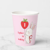 Strawberry Bunny Birthday Pappbecher (Rückseite)