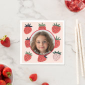 Strawberry Custom Foto and name Paper Plate Serviette (Beispiel)
