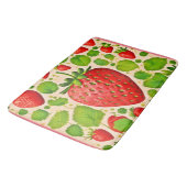 Strawberry Dadaist Artwork Badematte (Schrägansicht)