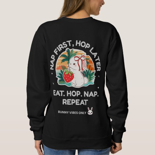 Strawberry Dream Bunny Sweatshirt (Rückseite)