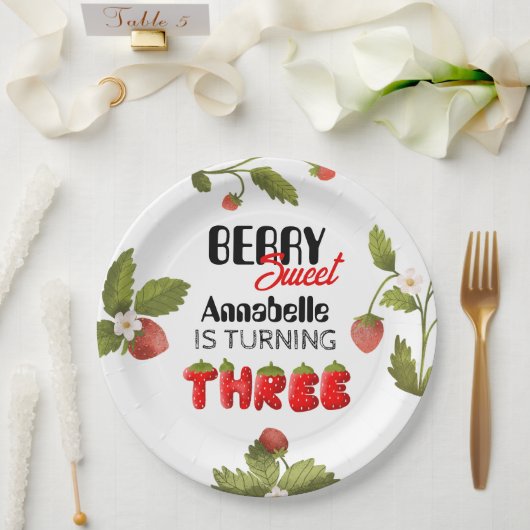 Strawberry Dritter Geburtstag Pappteller (Hochzeit)
