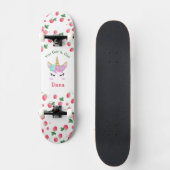 Strawberry Einicorn Skateboard mit Namen (Vorderseite)