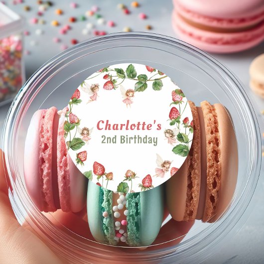 Strawberry enchanted fairy garden birthday runder aufkleber