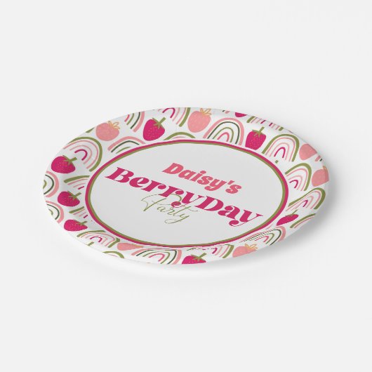 Strawberry Fields Delight Birthday Pappteller (Schrägansicht)