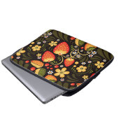 Strawberry Fields Khokhloma Floral Pattern Laptopschutzhülle (Vorne Knopf)