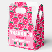 Strawberry First Birthday Celebration Thank You Geschenkschachtel (Geöffnet)