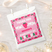 Strawberry First Birthday Celebration Thank You Geschenktütchen (Ausgeschnitten)