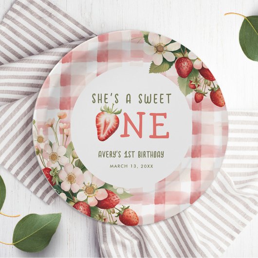 Strawberry First Birthday Party Berry Pappteller