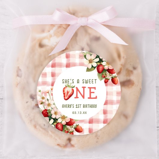 Strawberry First Birthday Party Berry Runder Aufkleber