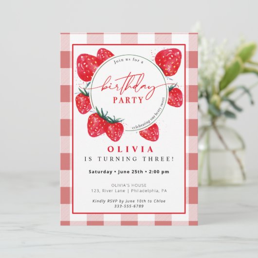 Strawberry Kid's Birthday Spring Summer Einladung (Stehend Vorderseite)