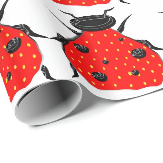 Strawberry Ladybug Geschenkpapier (Rolleneckpunkt)