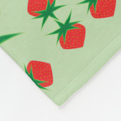 Strawberry Medium Fleece Blanket (Ecke)