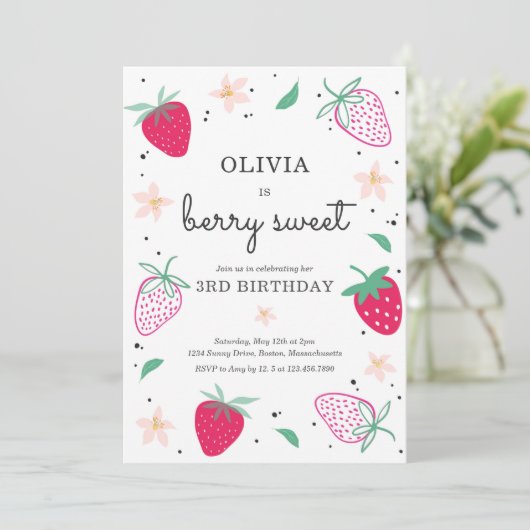 Strawberry Party Berry Sweet Strawberry Birthday Einladung (Stehend Vorderseite)