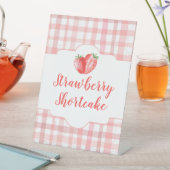 Strawberry Party Sign | Strawberry Birthday Sign Sockelschild (In Situ)