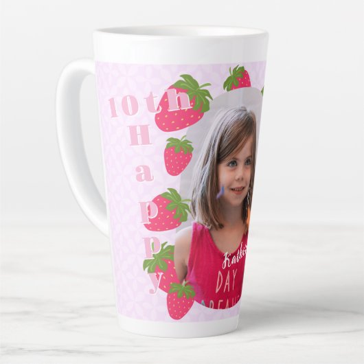 Strawberry Pink Foto Geburtstag Milchtasse (Linke Ecke)