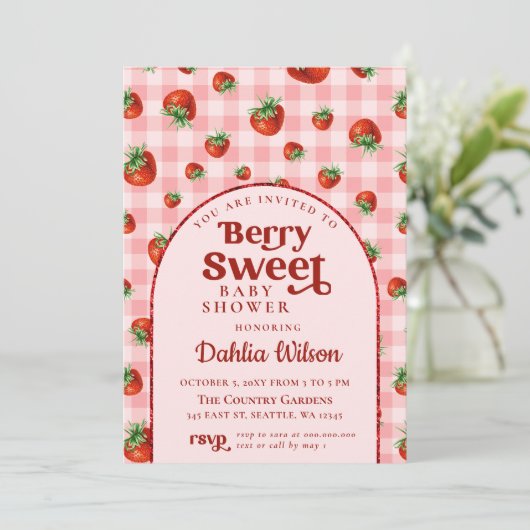 Strawberry Pink Red Berry Sweet Baby Shower Einladung (Stehend Vorderseite)