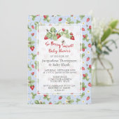 Strawberry So Berry Sweet Blue Gingham Boy Shower Einladung (Stehend Vorderseite)